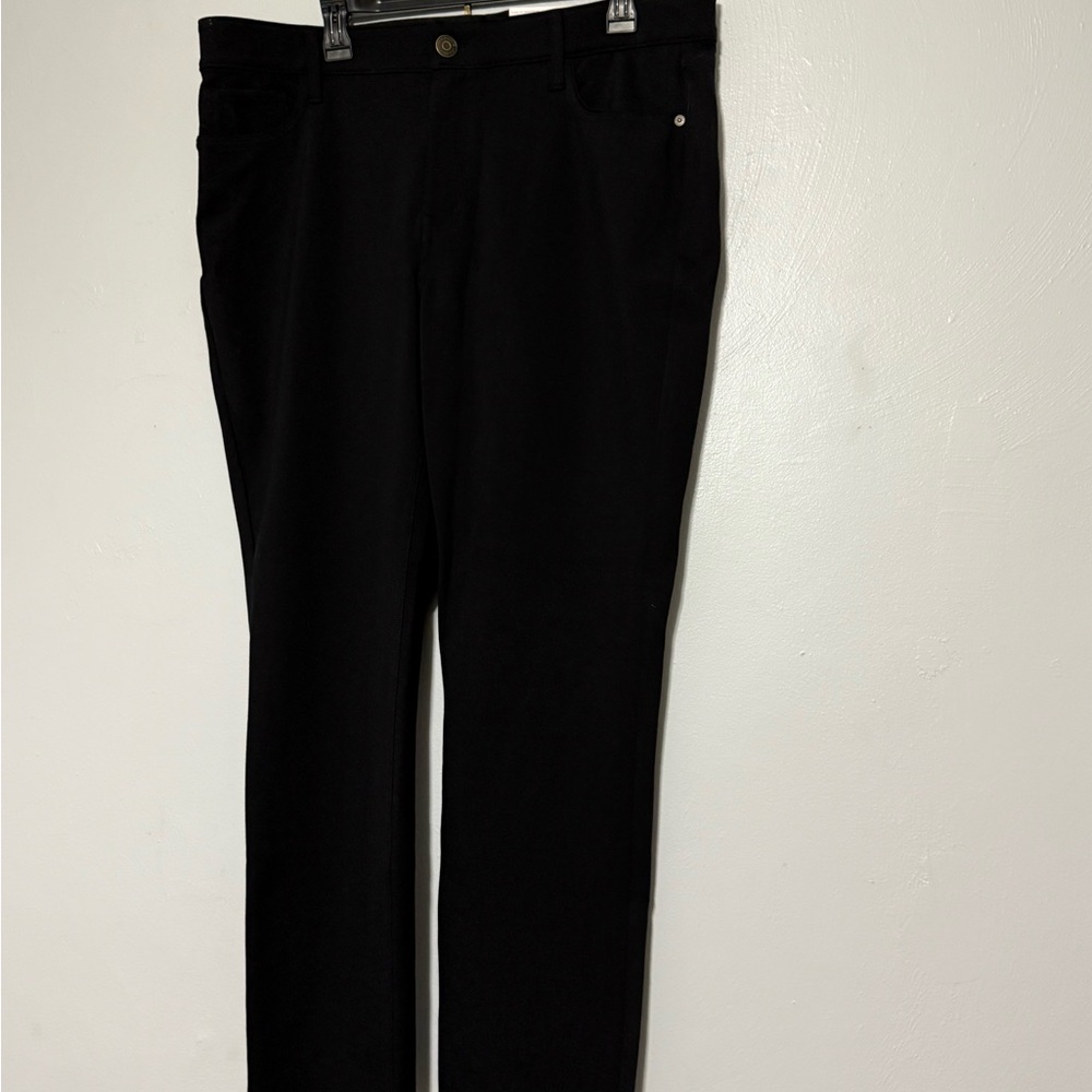 NWT Liz Claiborne Black Slim Leg Trouser Pants